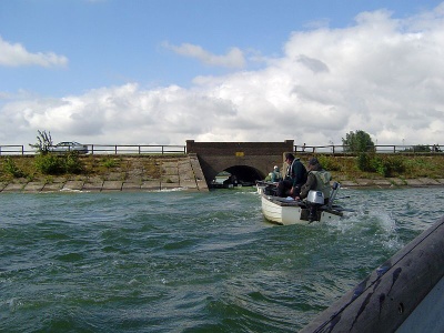  Pitsford - tunel pod silnic 